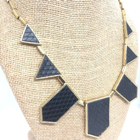 3/$30 HOUSE OF HARLOW NECKLACE LEATHER GEOMETRIC GOLD TONE ART DECO STYLE - Picture 6 of 17